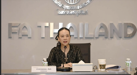 จาก 0 สู่ 2000 ล้านบาท มาดามแป้ง ปิดดีลลิขสิทธิ์บอลไทย